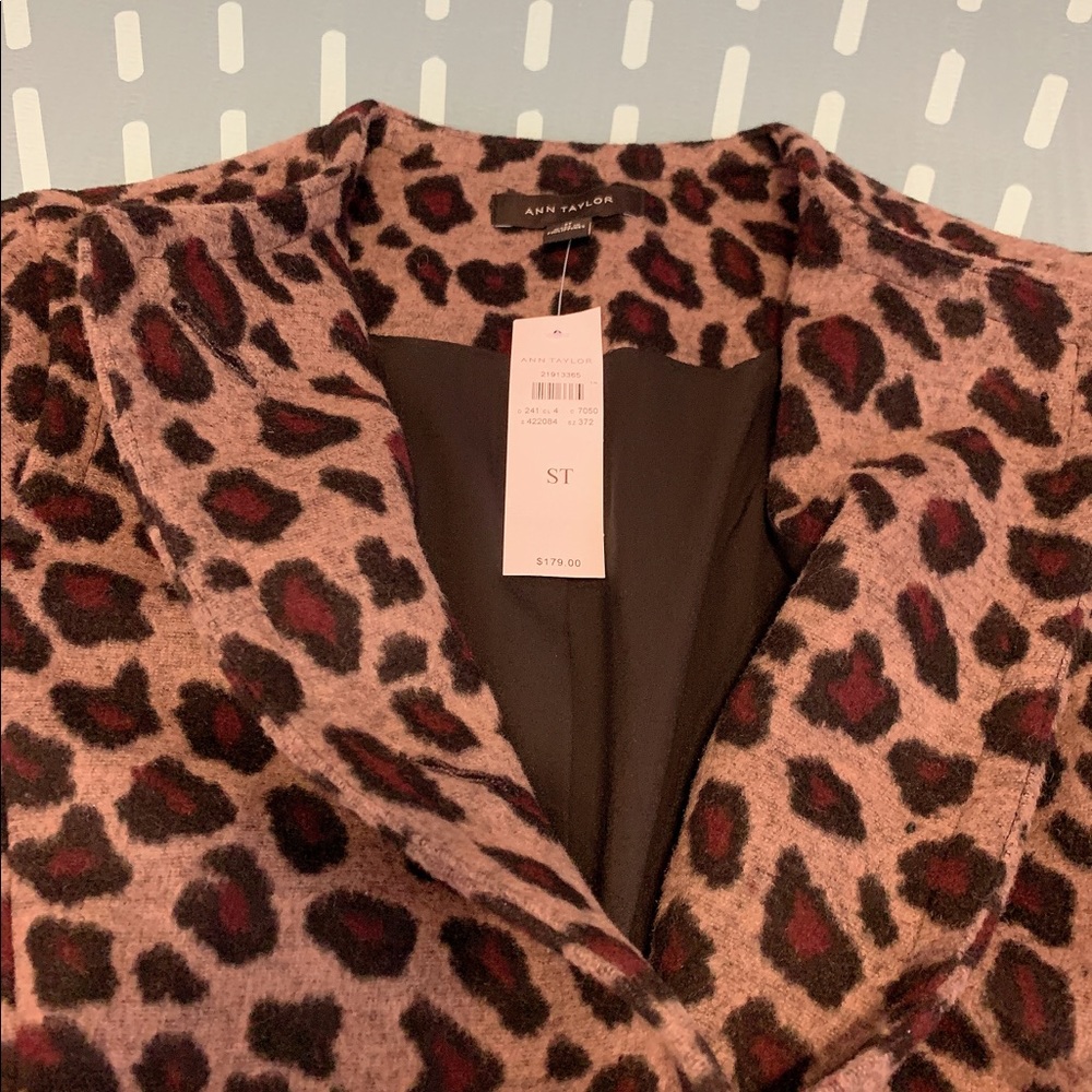 Ann Taylor leopard pattern brown jacket - Picture 2 of 7
